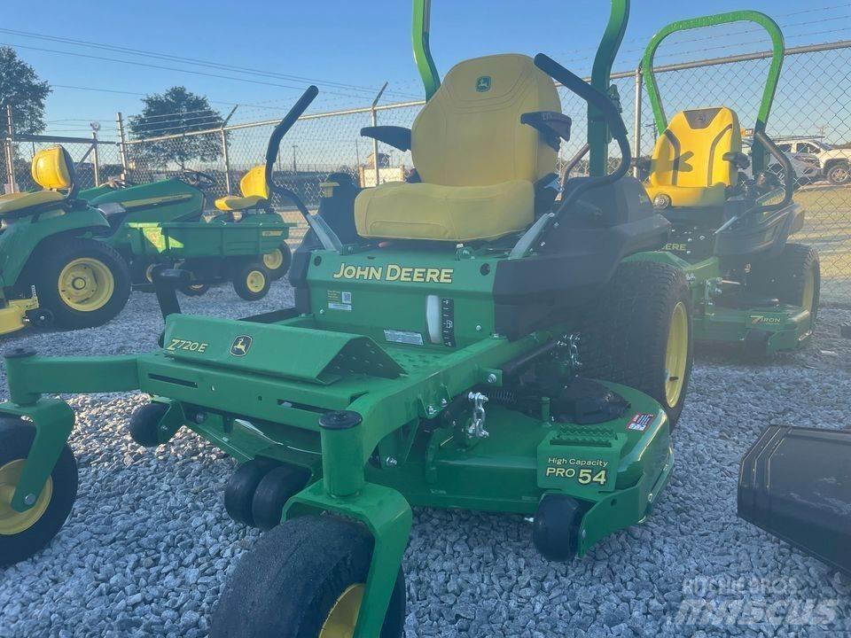 John Deere 720E Nollsvängare