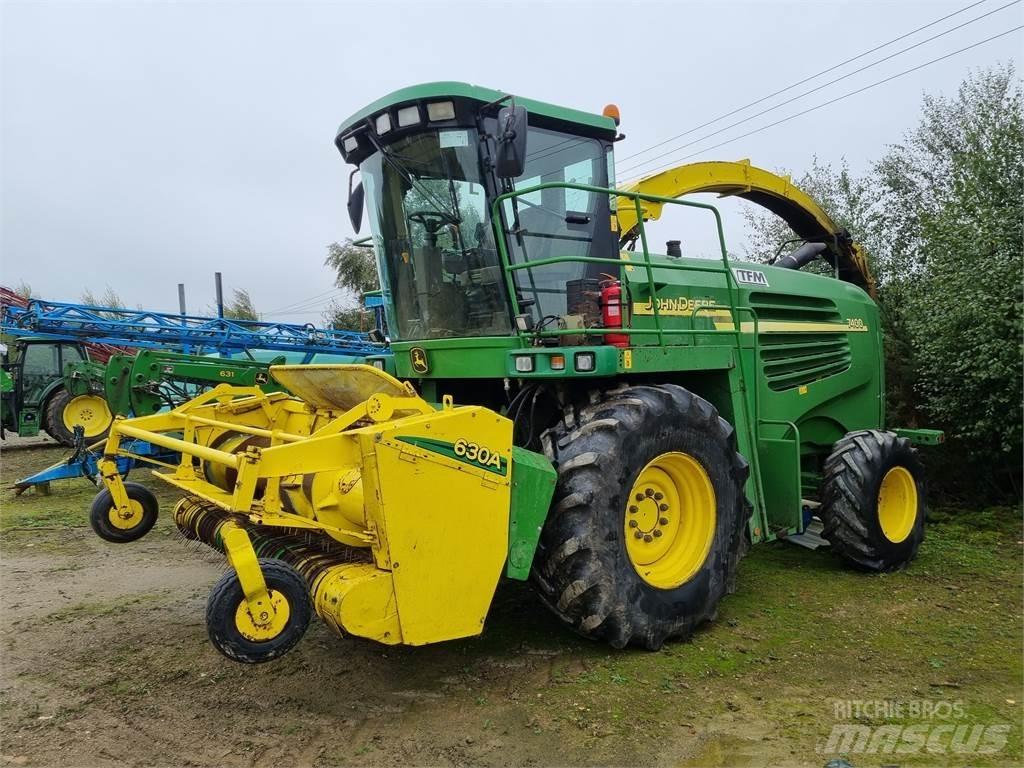 John Deere 7400 Fälthackar