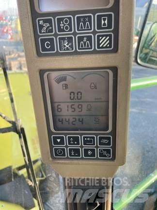 John Deere 7700 Fälthackar