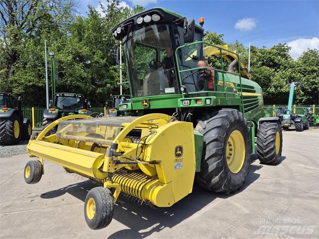 John Deere 7780 Fälthackar