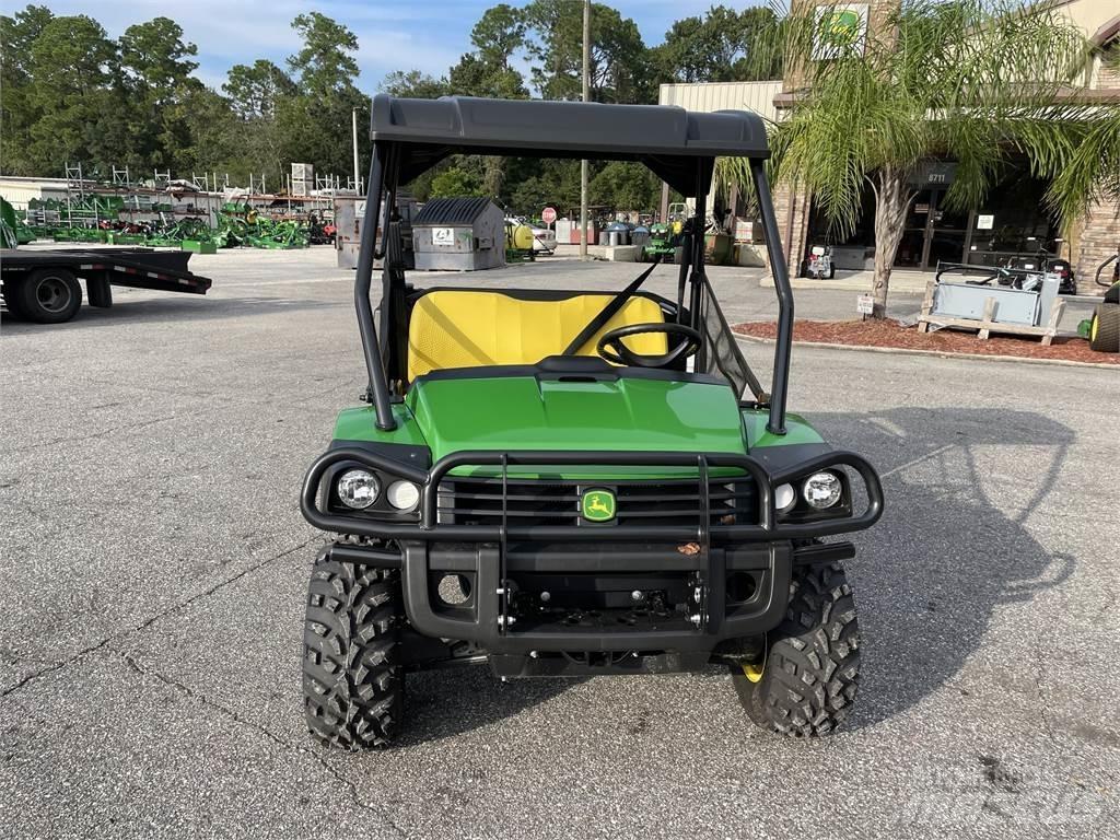 John Deere 815E Redskapsbärare