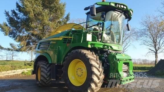 John Deere 8400 Fälthackar