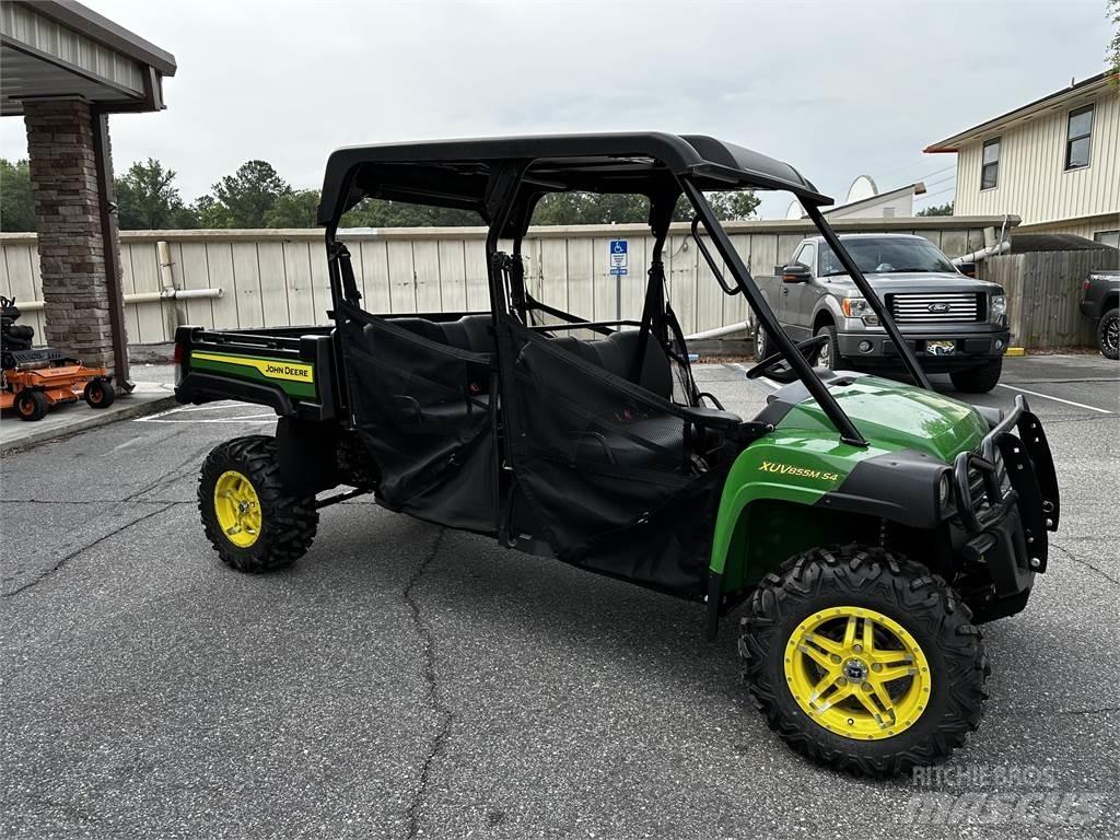 John Deere 855M Redskapsbärare