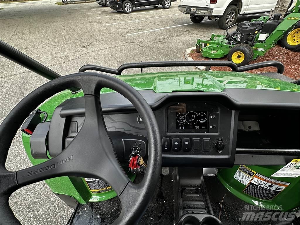 John Deere 855M Redskapsbärare