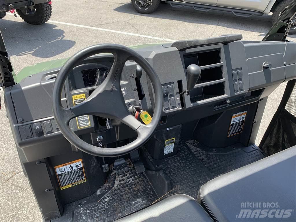 John Deere 865M Redskapsbärare