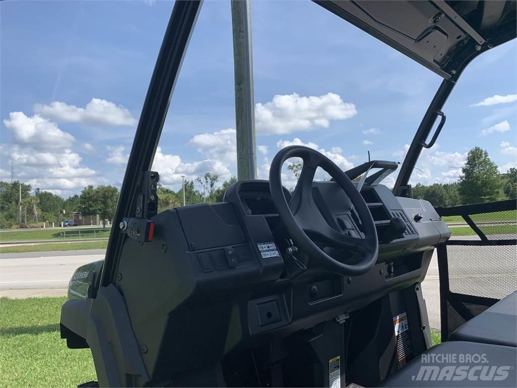 John Deere 865M Redskapsbärare