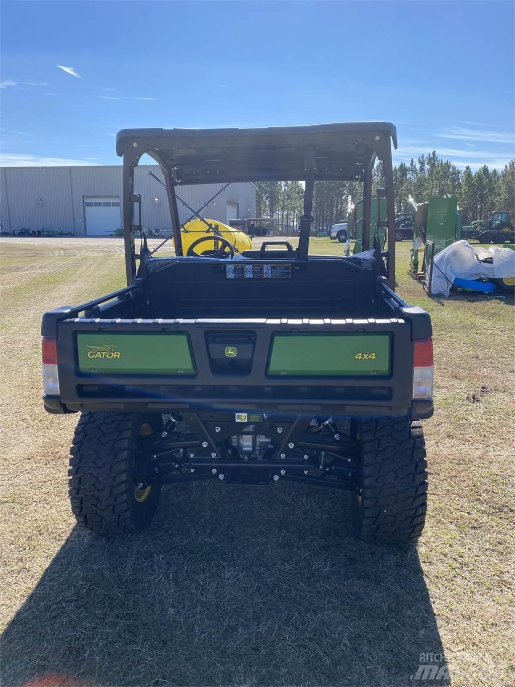 John Deere 865M Redskapsbärare