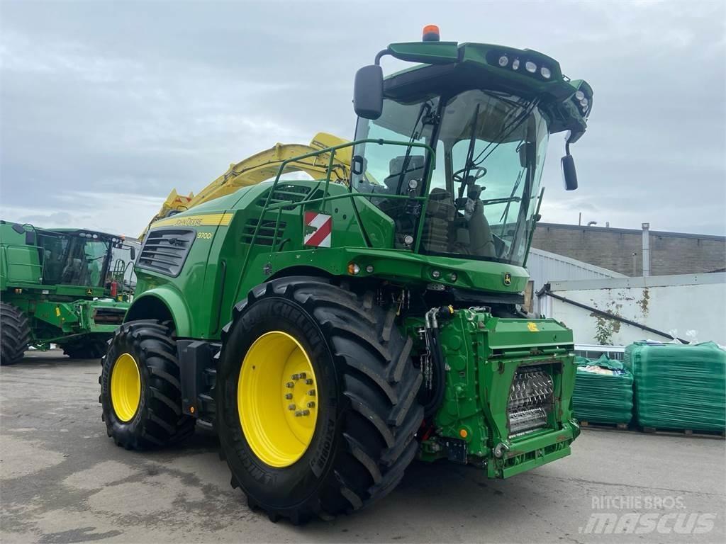 John Deere 9700 Fälthackar