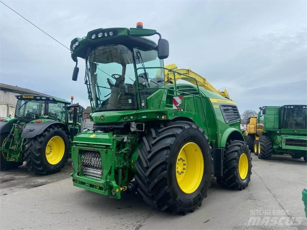 John Deere 9700 Fälthackar