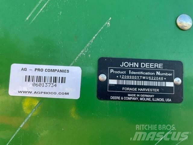 John Deere 9900 Fälthackar