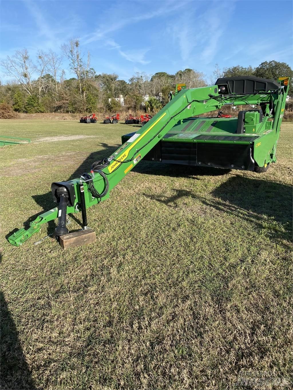 John Deere C300 Slåtterkrossar