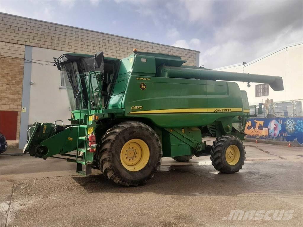 John Deere C670 Skördetröskor