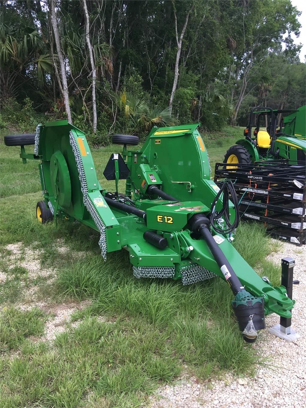 John Deere FC12E Balsnittare, rivare och upprullare