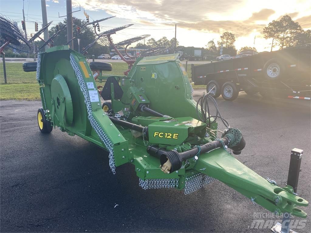 John Deere FC12E Balsnittare, rivare och upprullare