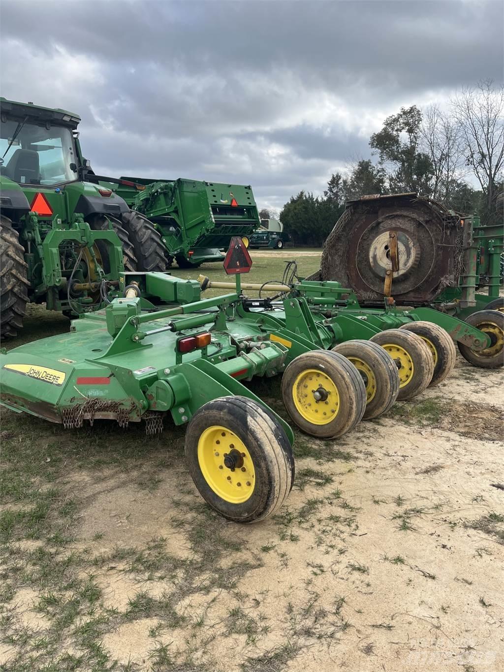 John Deere R15 Balsnittare, rivare och upprullare
