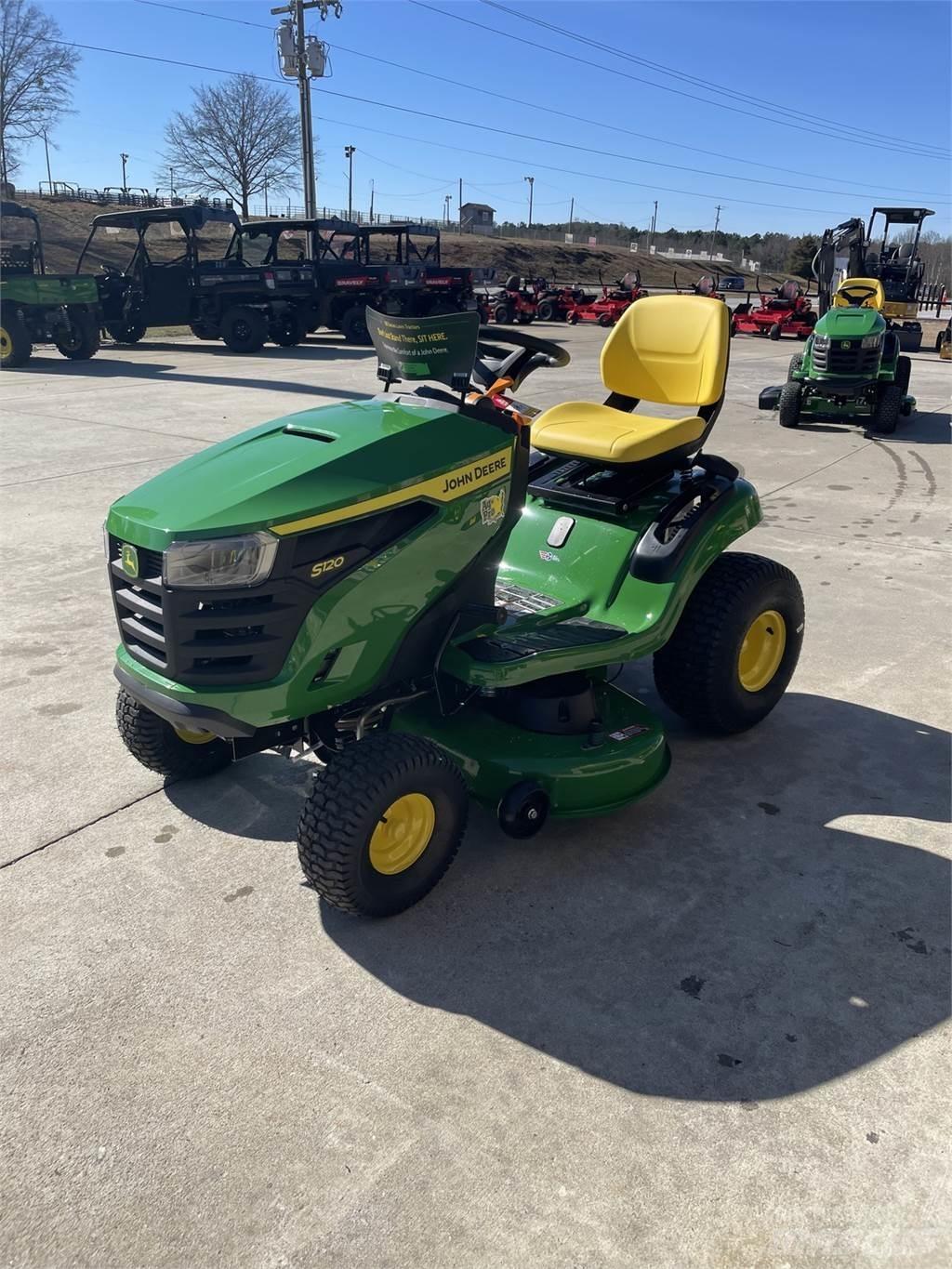 John Deere S120 Åkgräsklippare