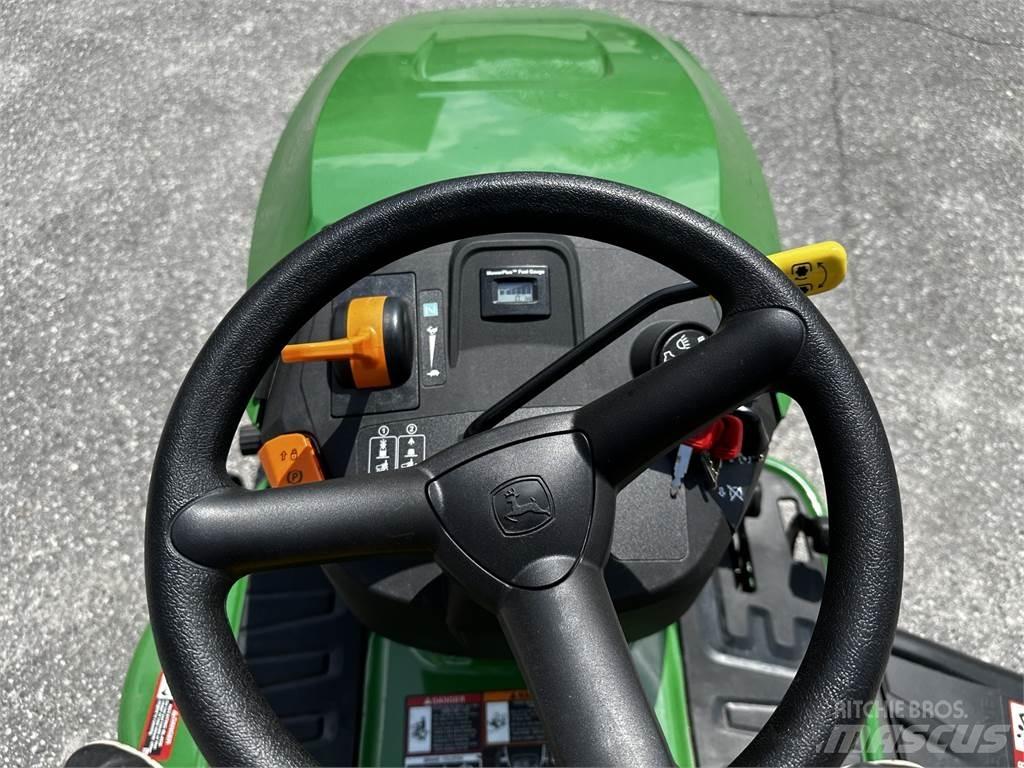 John Deere S120 Åkgräsklippare