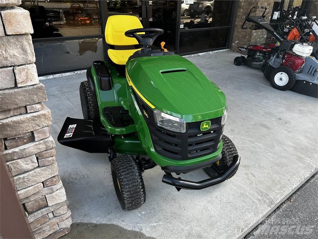 John Deere S130 Åkgräsklippare
