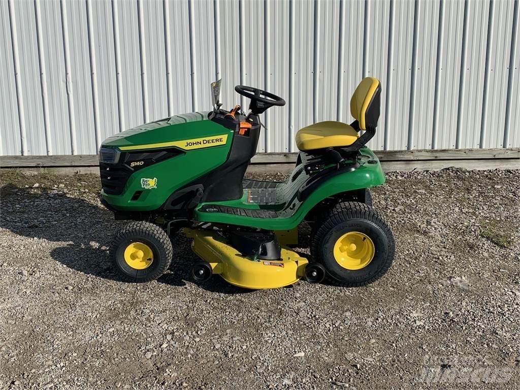 John Deere S140 Åkgräsklippare