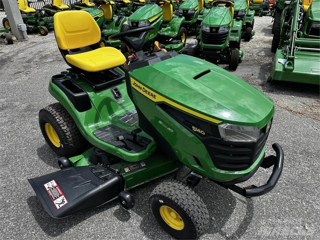 John Deere S140 Åkgräsklippare