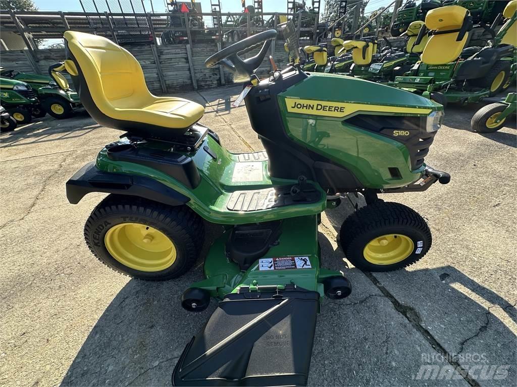 John Deere S180 Kompakttraktorer