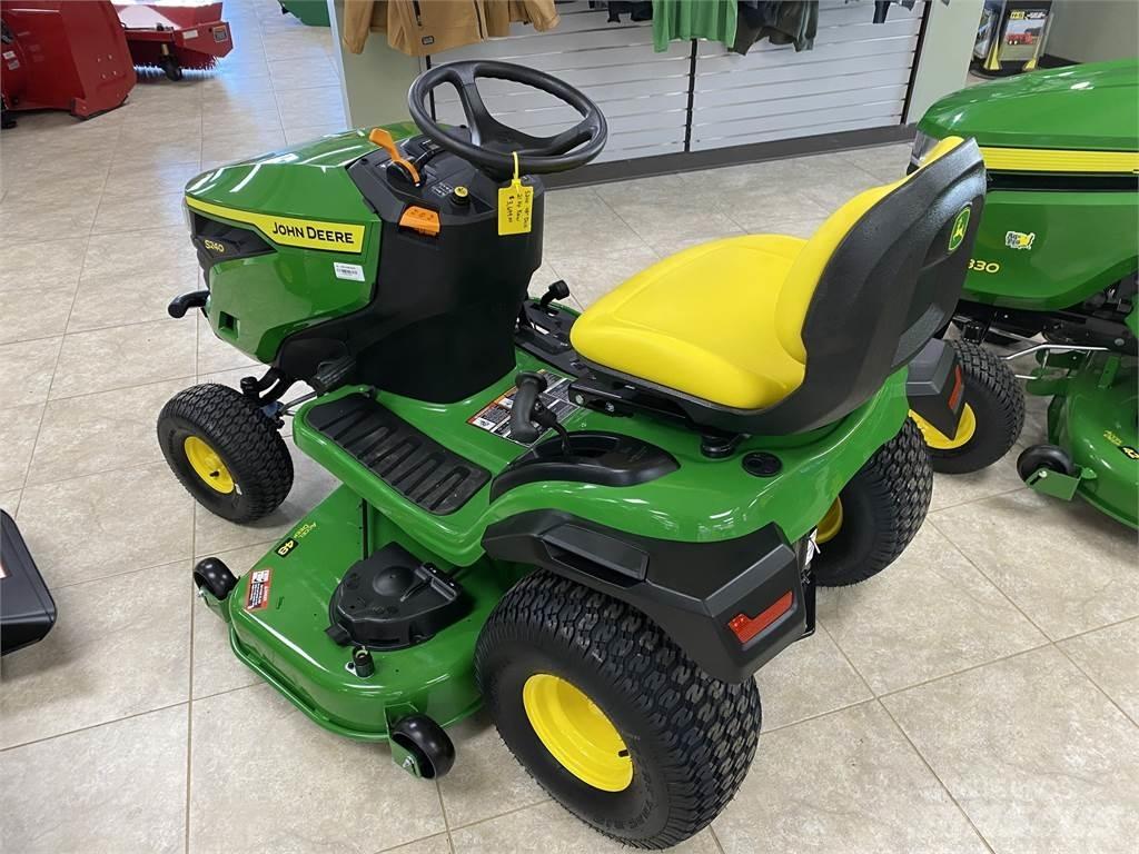 John Deere S240 Kompakttraktorer