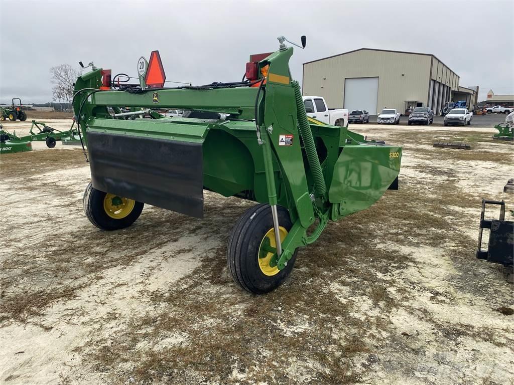 John Deere S300 Slåtterkrossar