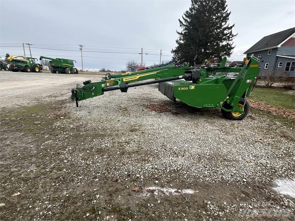 John Deere S300 Slåtterkrossar