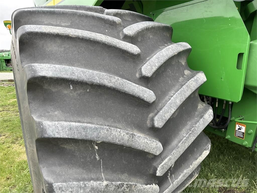 John Deere S680 Skördetröskor