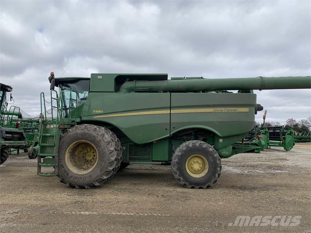 John Deere S680 Skördetröskor