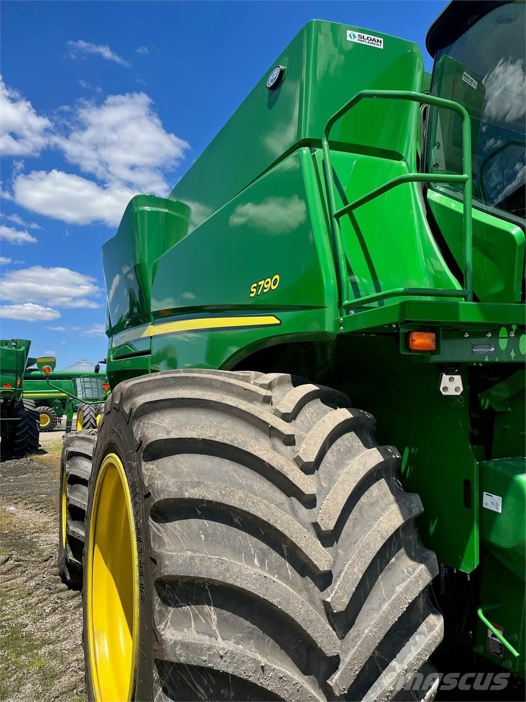 John Deere S790 Skördetröskor