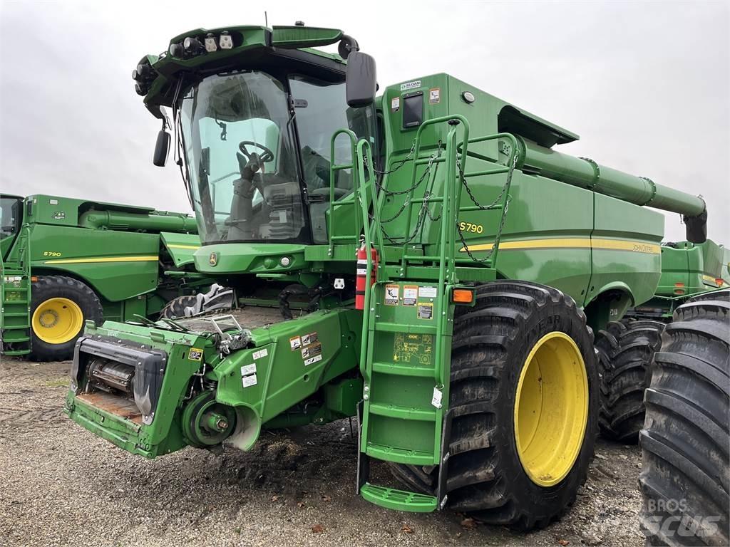 John Deere S790 Skördetröskor
