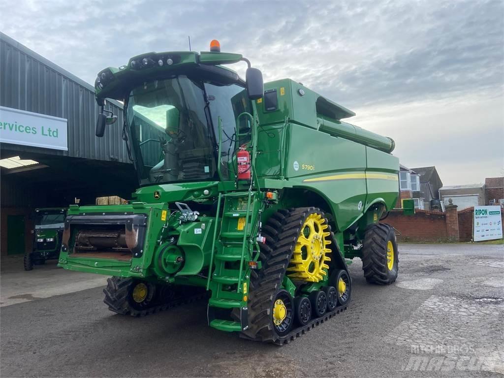 John Deere S790 Skördetröskor