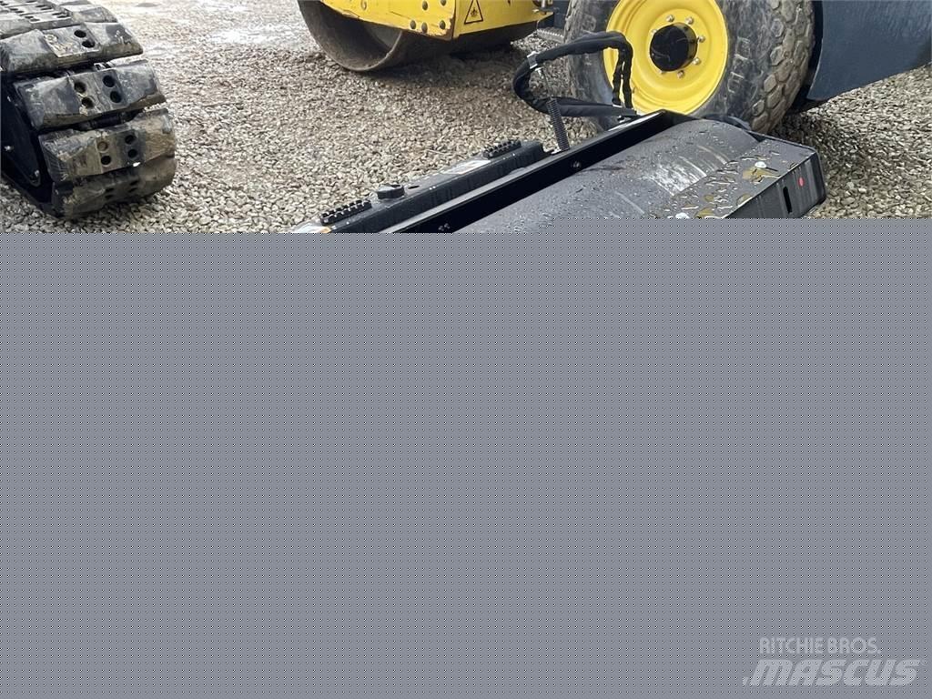 John Deere VR84C Entreprenad - Övrigt