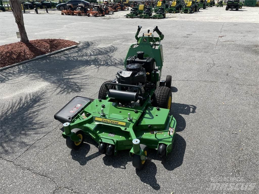 John Deere W48M Gågräsklippare