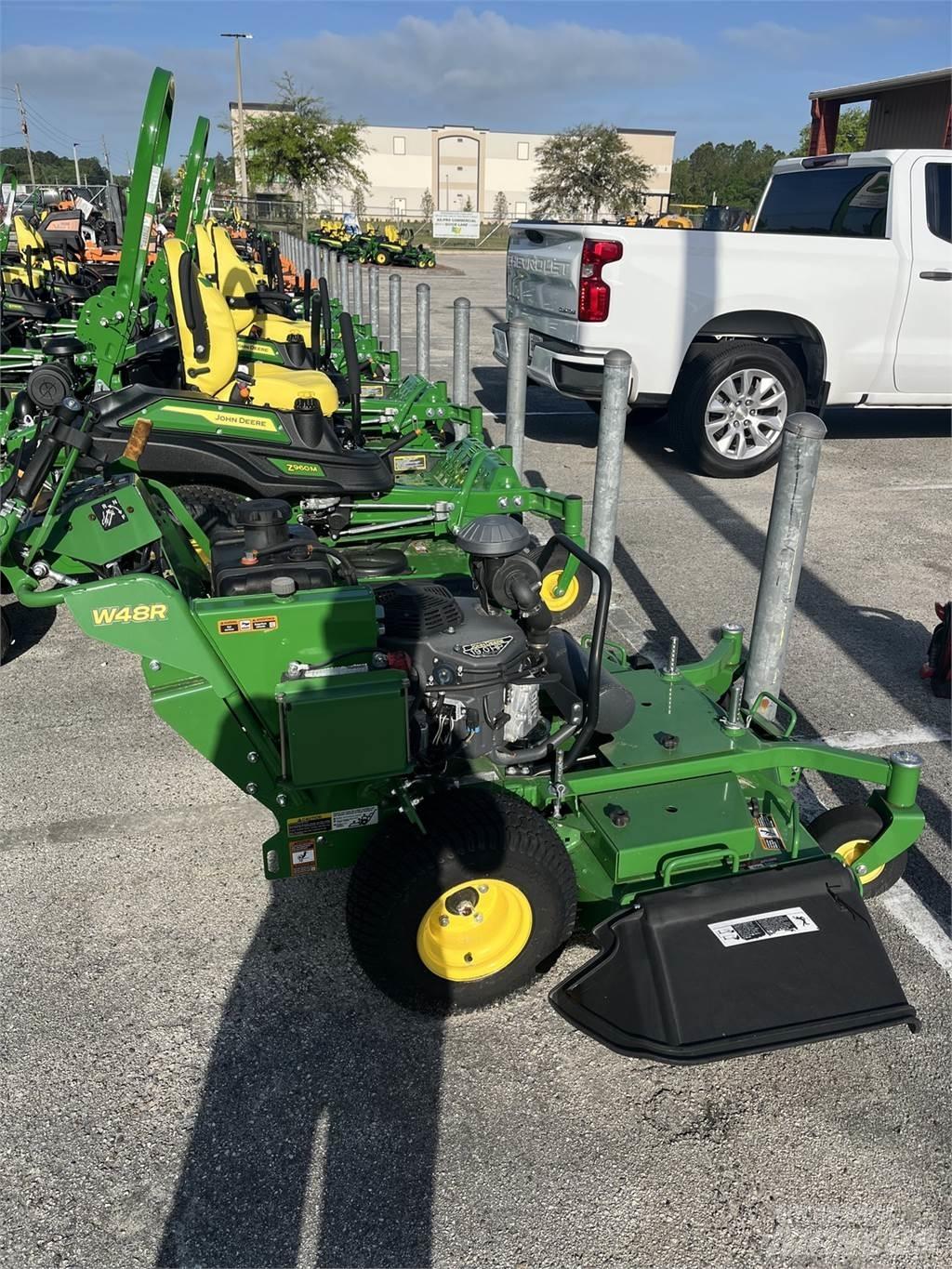 John Deere W48R Gågräsklippare