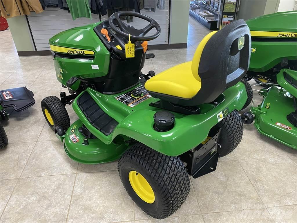 John Deere X330 Kompakttraktorer