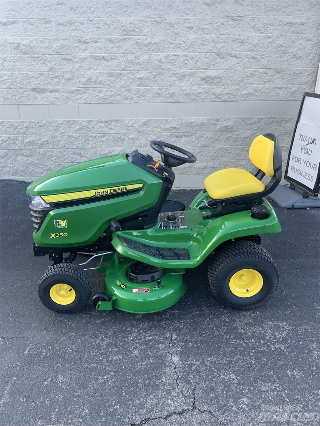 John Deere X350 Kompakttraktorer