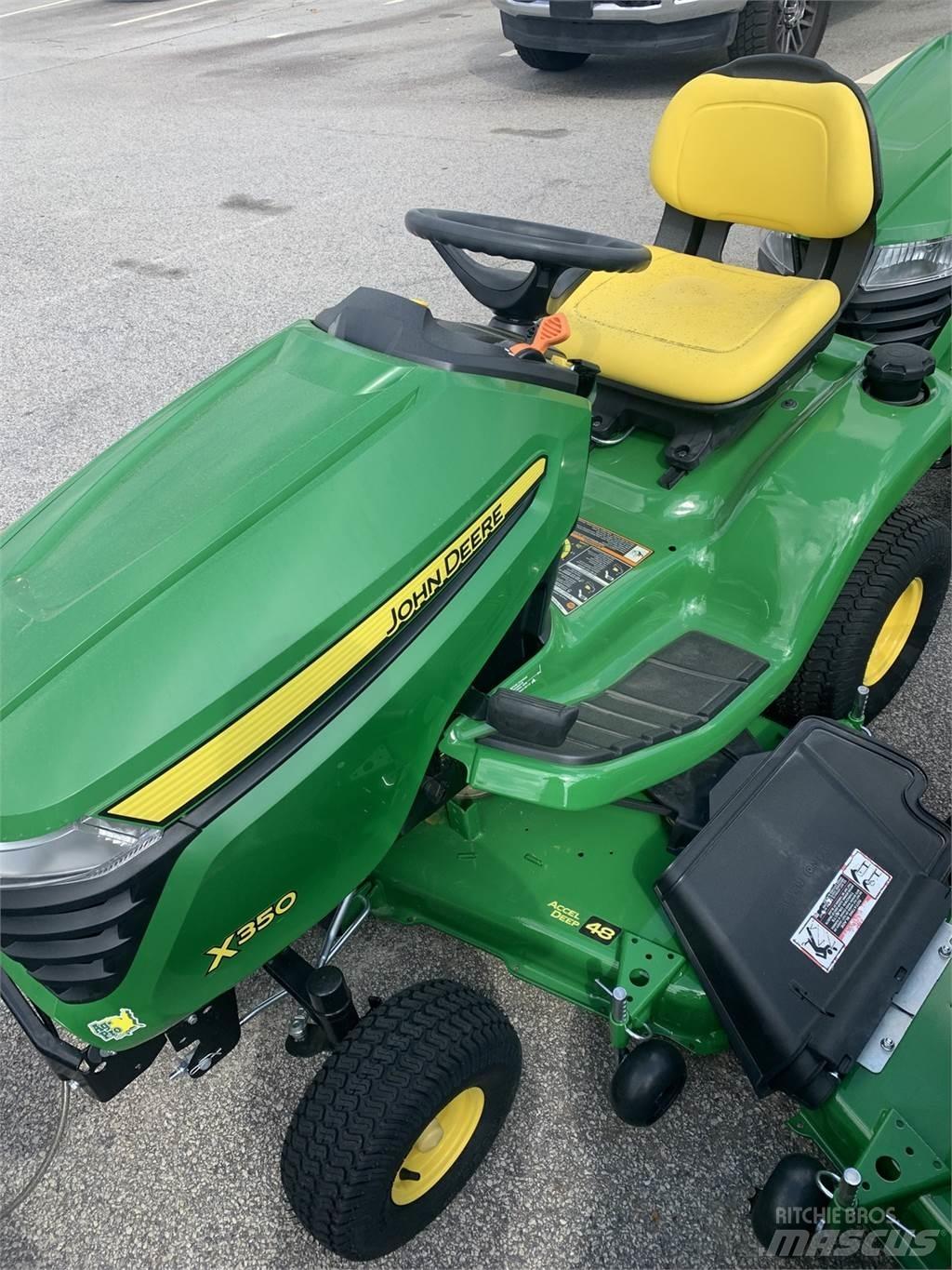 John Deere X350 Kompakttraktorer