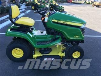 John Deere X350 Kompakttraktorer