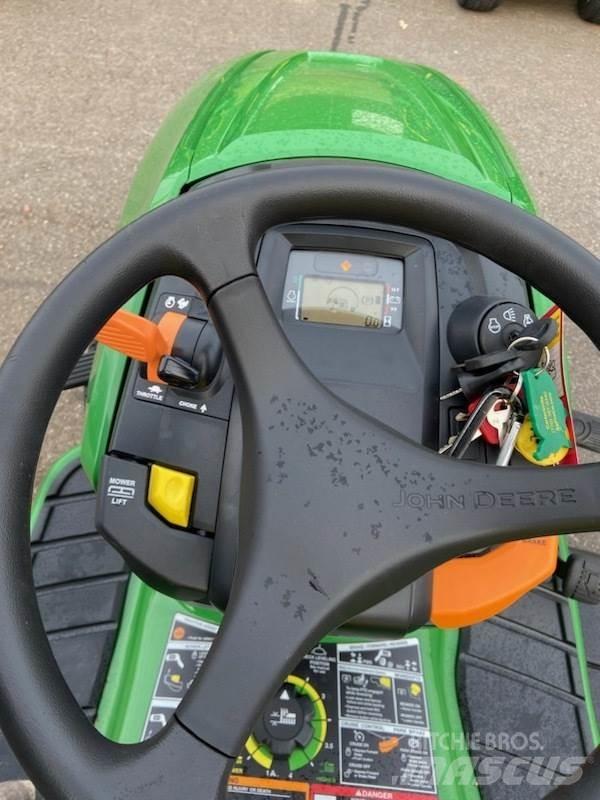 John Deere X350 Kompakttraktorer