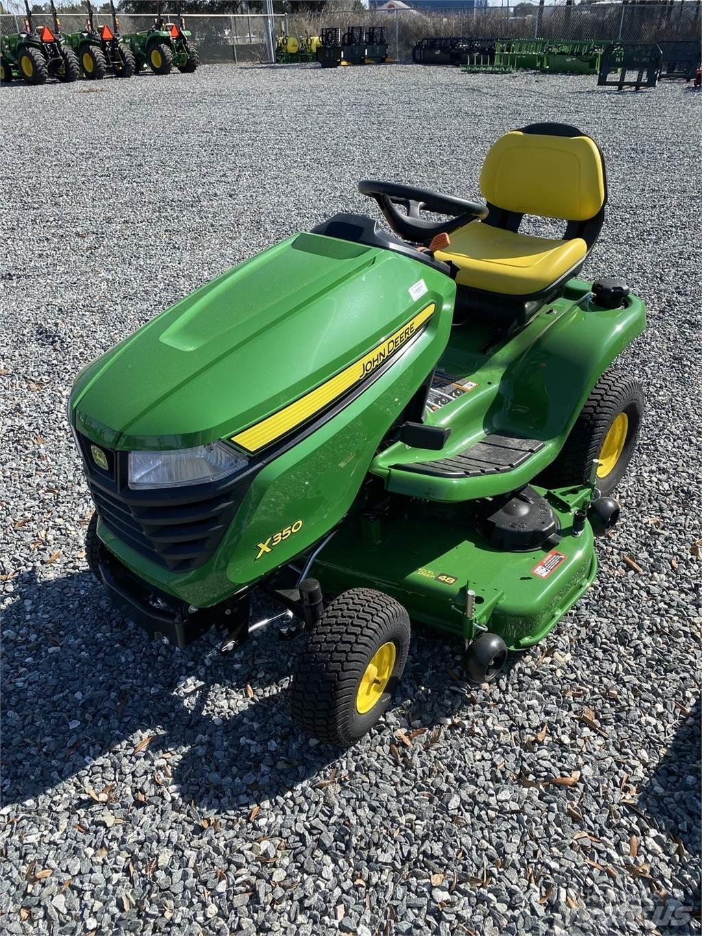 John Deere X350 Kompakttraktorer
