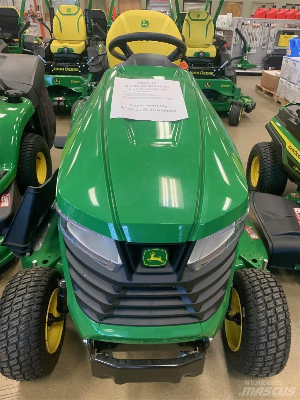 John Deere X390 Kompakttraktorer