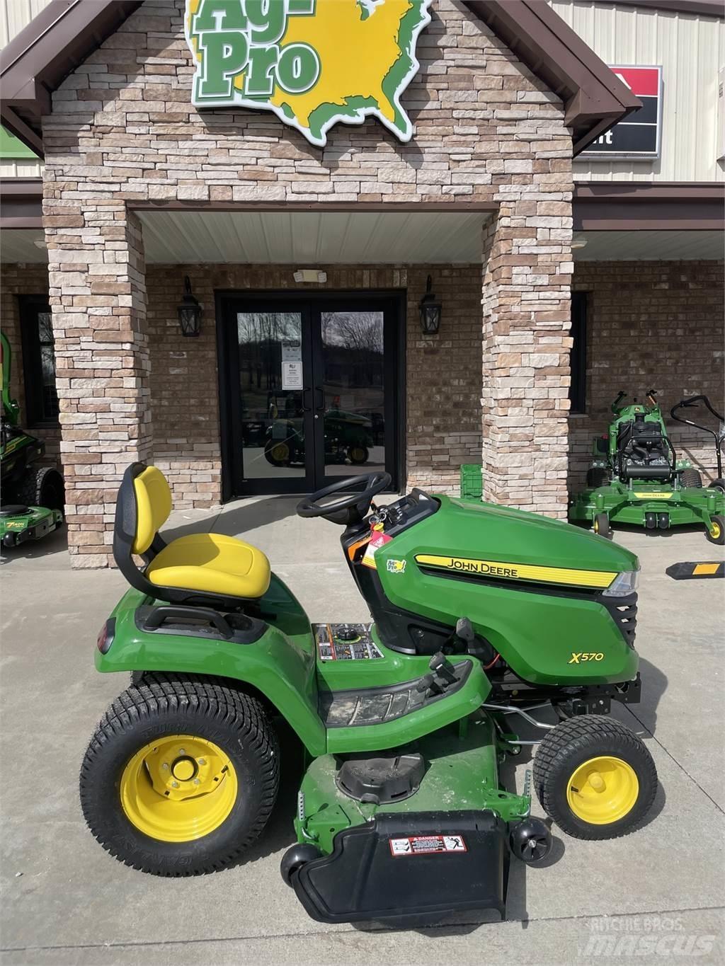 John Deere X570 Kompakttraktorer