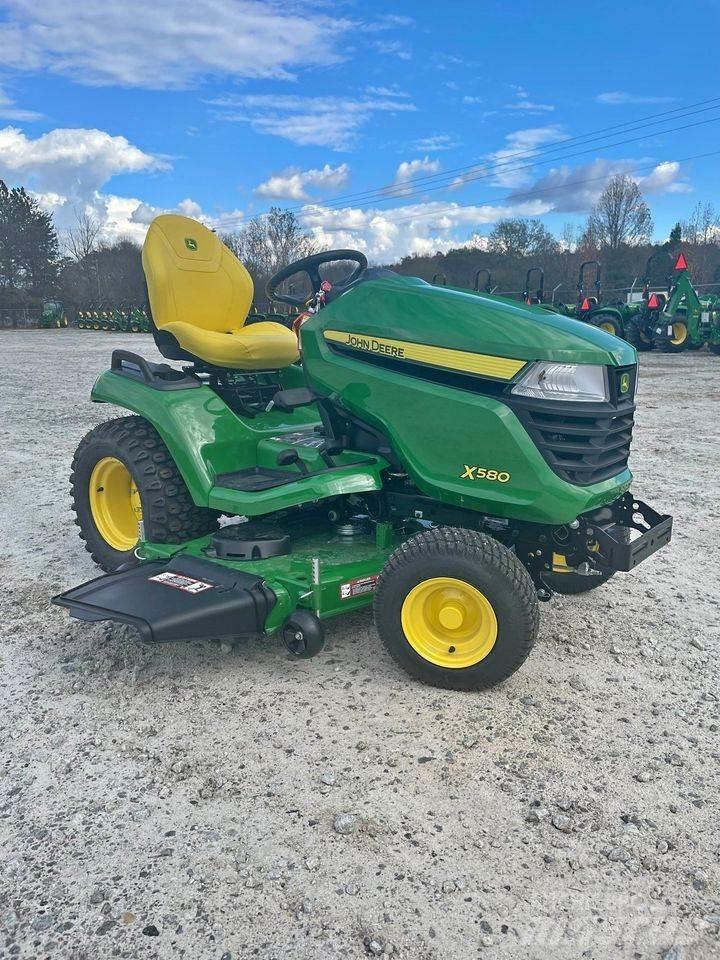 John Deere X580 Kompakttraktorer