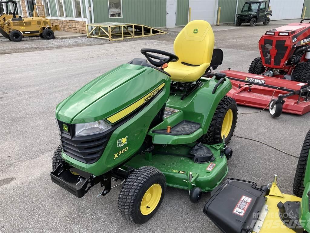 John Deere X580 Kompakttraktorer