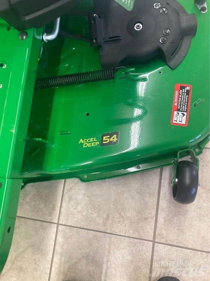 John Deere Z325E Nollsvängare
