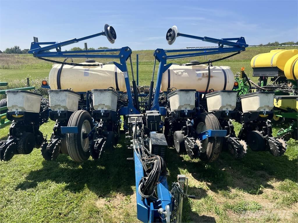 Kinze 3200 Sättare och planteringsmaskiner