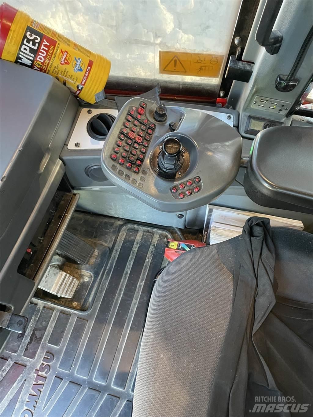 Komatsu 895 Skotare