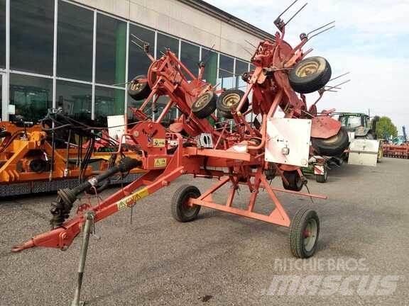 Kuhn GF 7702 Vändare och luftare